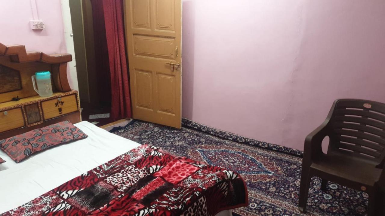 Lake Boulevard Guest House Srinagar  Exterior photo