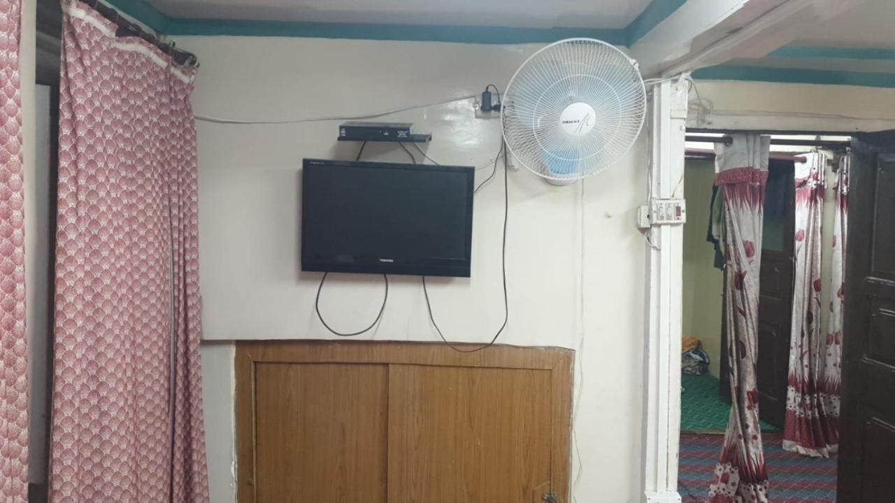 Lake Boulevard Guest House Srinagar  Exterior photo